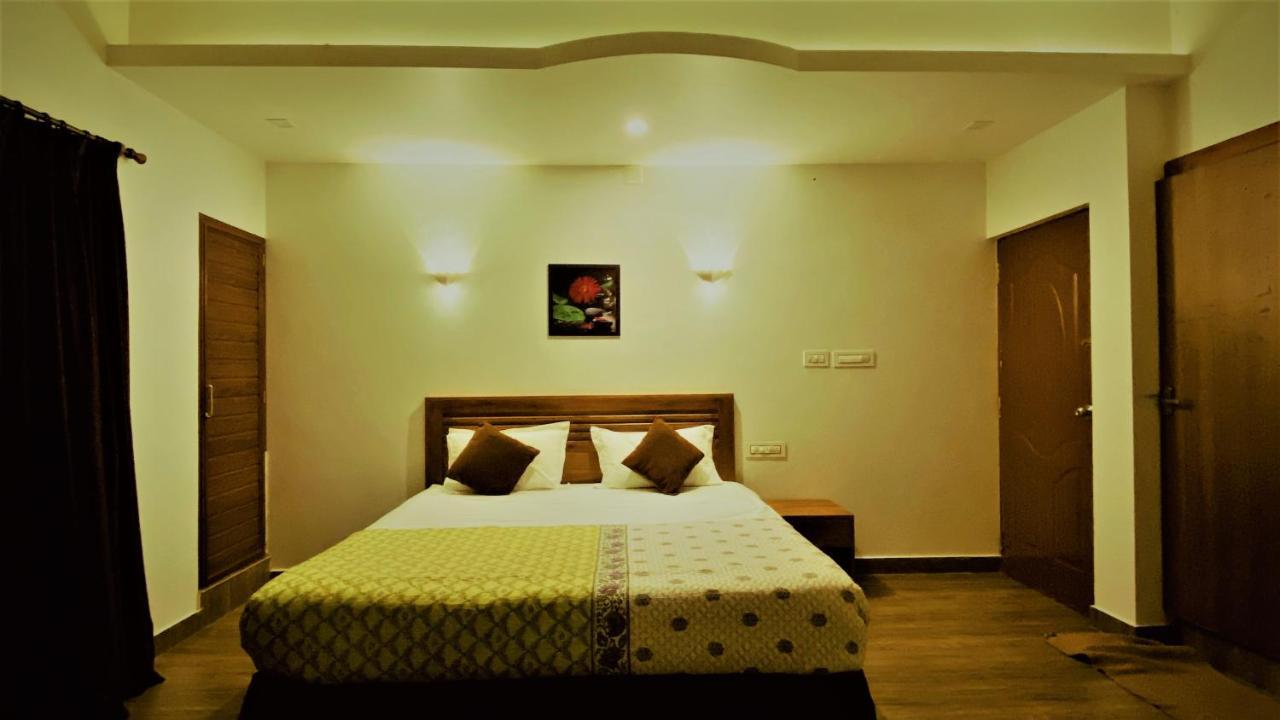 White Shell Beach House Каннур Екстер'єр фото