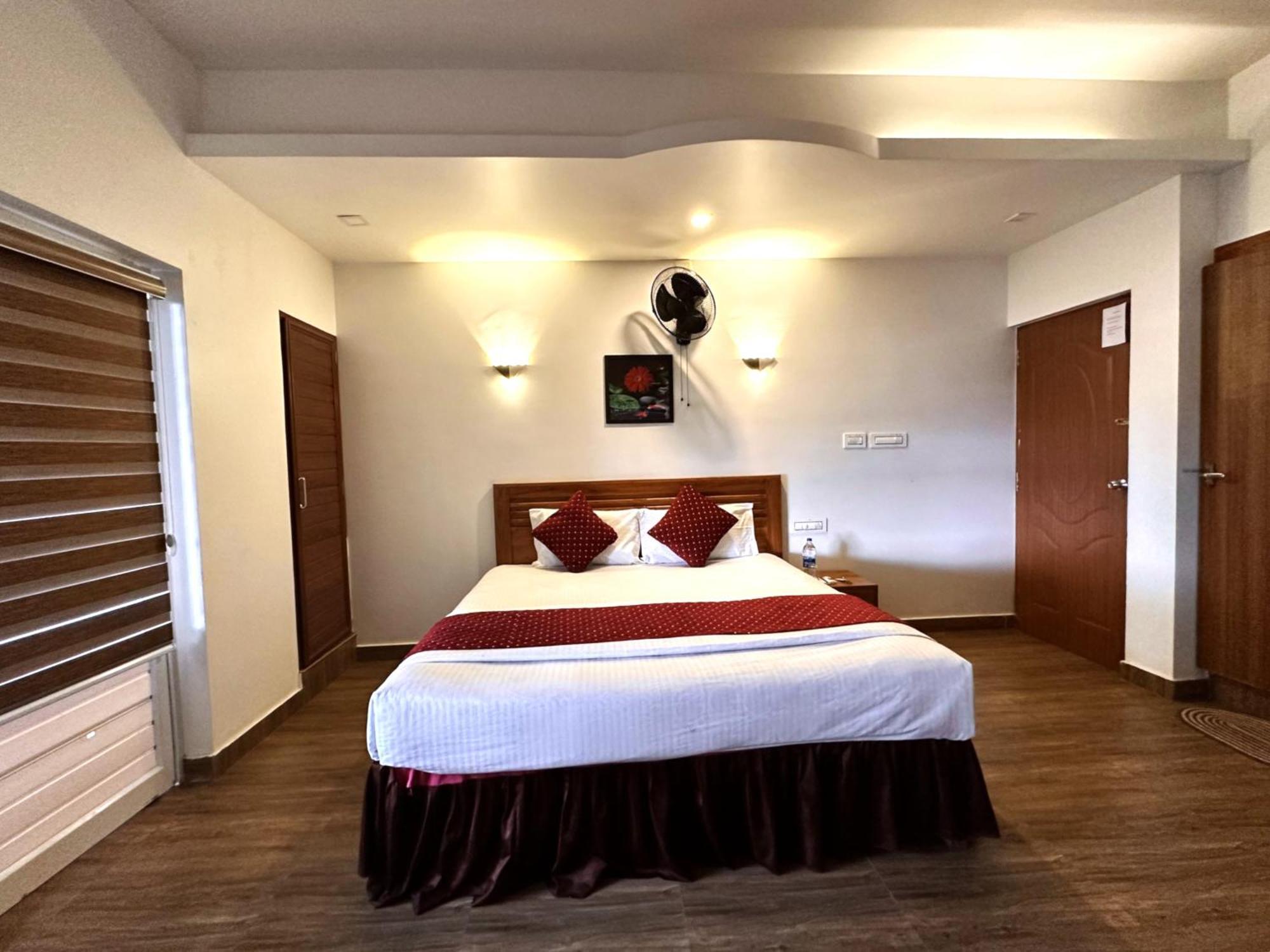 White Shell Beach House Каннур Екстер'єр фото
